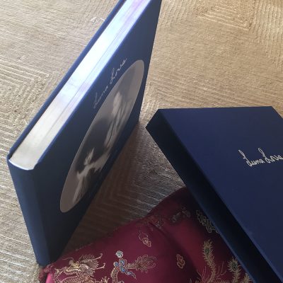 LUNA LOVE / BY LINDA LAWRENCE (DELUXE FINE EDITION) - Image 2